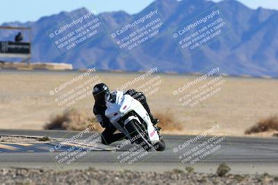 media/Jan-08-2022-SoCal Trackdays (Sat) [[1ec2777125]]/Turn 4 (1145am)/